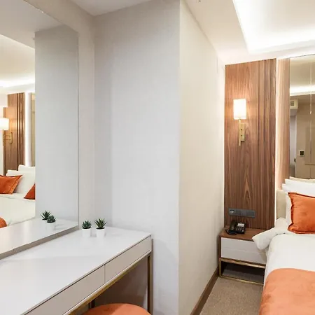 Sherry Karaköy Hotel 2*