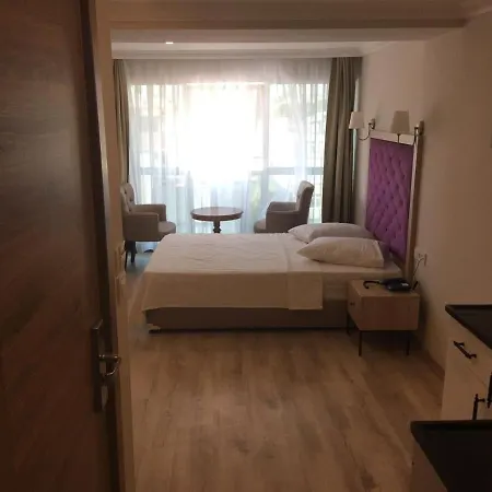 Cadde Bakirkoey Hotel 2*