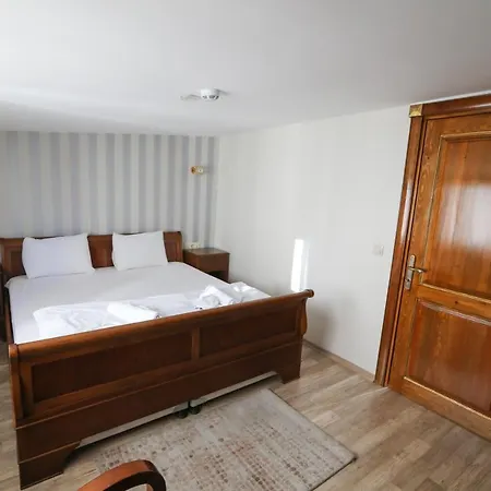 Hotel Taksimum 3*