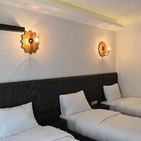 Hotel Avcilar Garden 3*